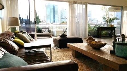 Beautiful penthouse (240 meters) on Dubnov Street