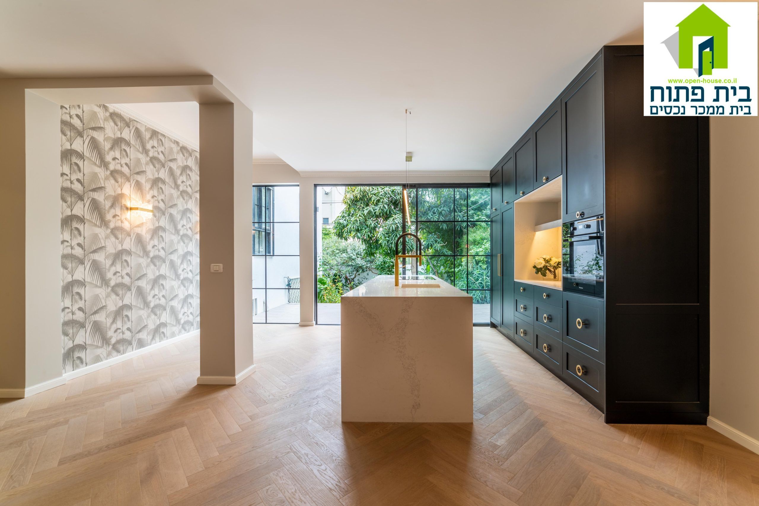 For sale a private house near Yarkon Park