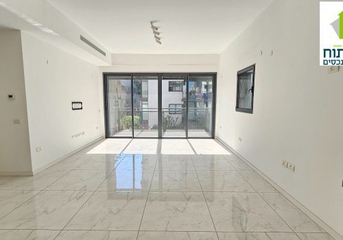 For sale 4-room apartment near the sea, Tel Aviv