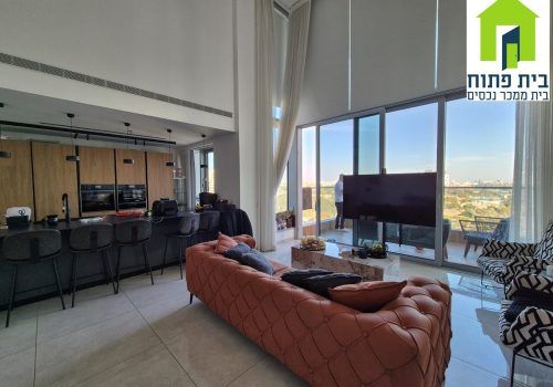 5-room, upgraded apartment in Kochav Hatafon