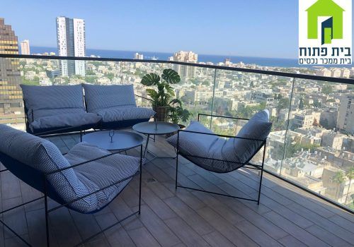 למכירה דירת 4.5 חדרים במגדל הגמנסיה