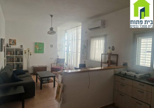 For sale 2-room apt in the center of Tel Aviv